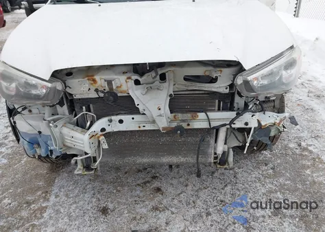 2017 Mitsubishi Outlander Sport 2.0 Le z USA, uszkodzony, nr VIN JA4AR3AU3HZ068713